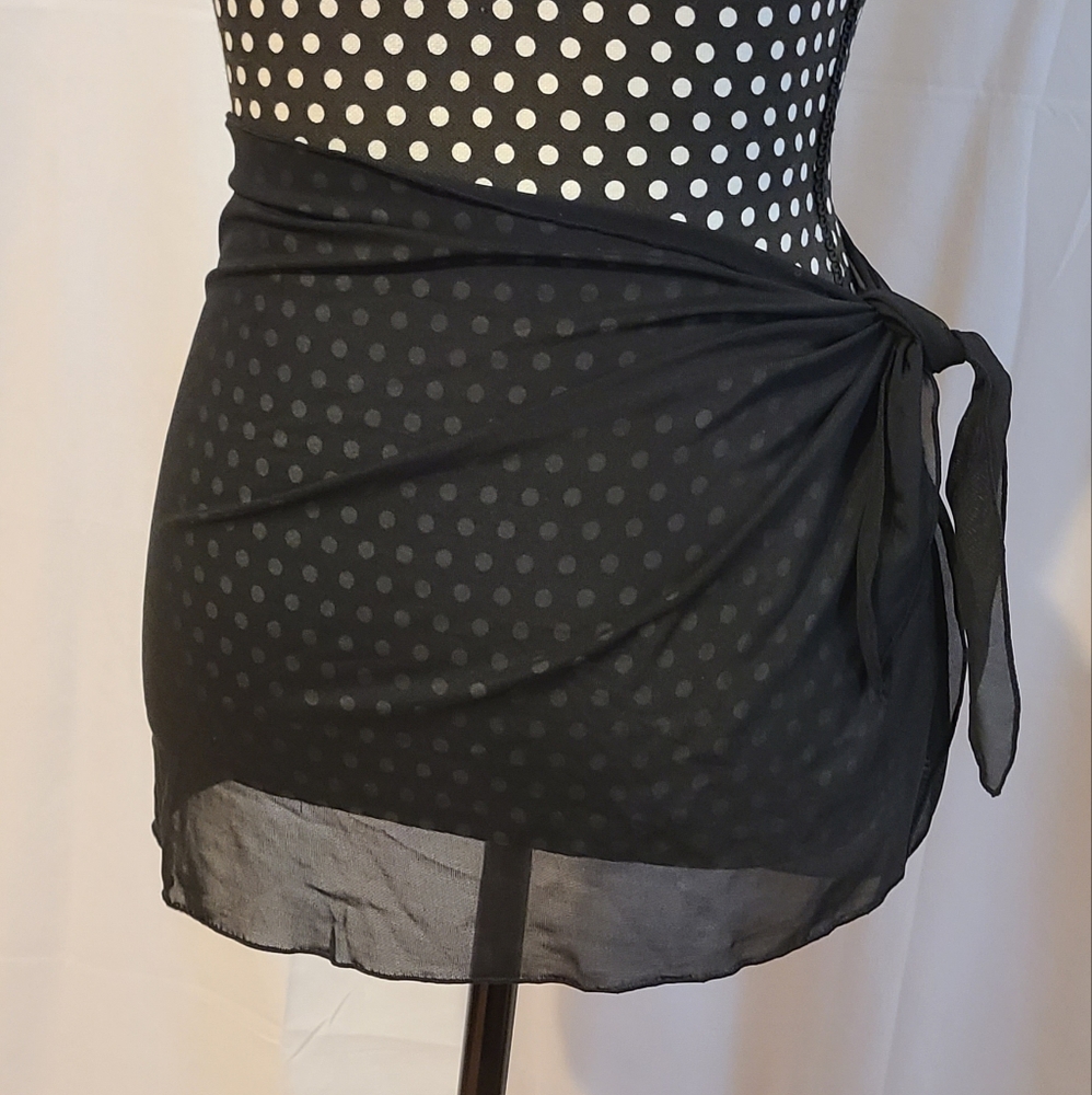 Shade & Shore Bathing Suit Wrap / Cover Up Black